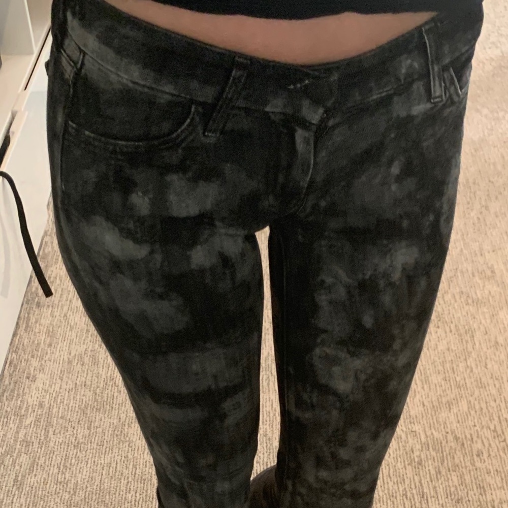 Koral Acid Wash Jean - Picture 6 of 7